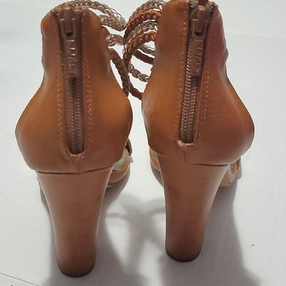 Michael Antonio Almond & Metallic Gold Chunky Heeled Strappy Sandals - Picture 4 of 15